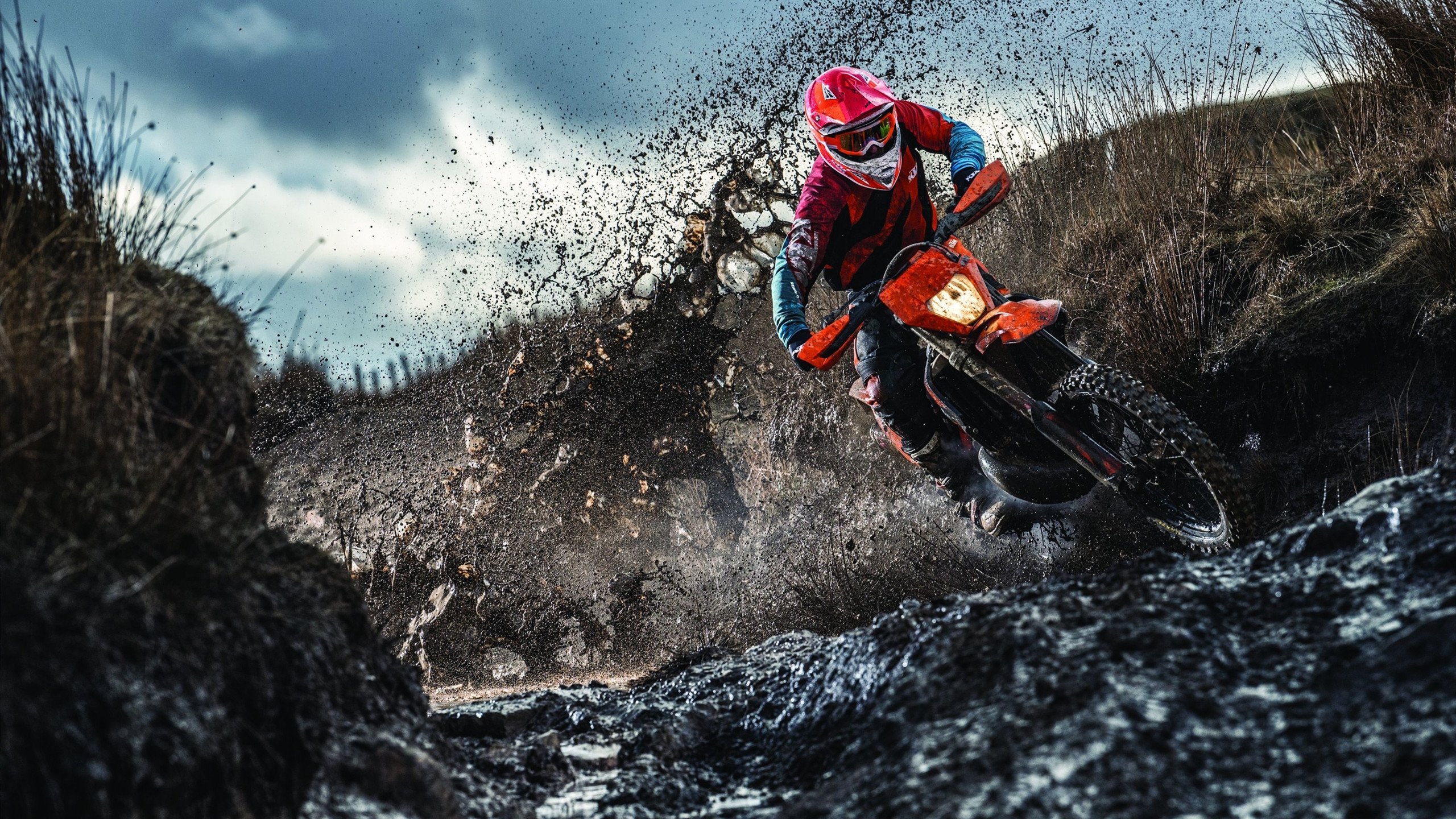 巴黎圣日耳曼罕见失利，球员士气受挫，巴黎圣日耳曼有机会夺冠吗